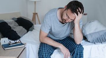 muškarac ima problema s prostatom